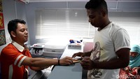 Layanan di Teras BRI Kapal Bahtera Seva III dibantu oleh tenaga pemasar mikro atau disebut mantri, teller, dan customer service. Di dalam kapal ini terdapat 2 orang mantri, 1 teller dan 1 Custumer Service yang siap melayani kebutuhan perbankan masyarakat.