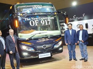 Bus Baru Mercedes-Benz Siap Digas di Tol Baru Indonesia