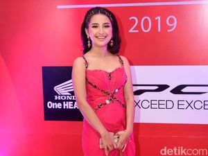 Jennifer Coppen yang Makin Dewasa