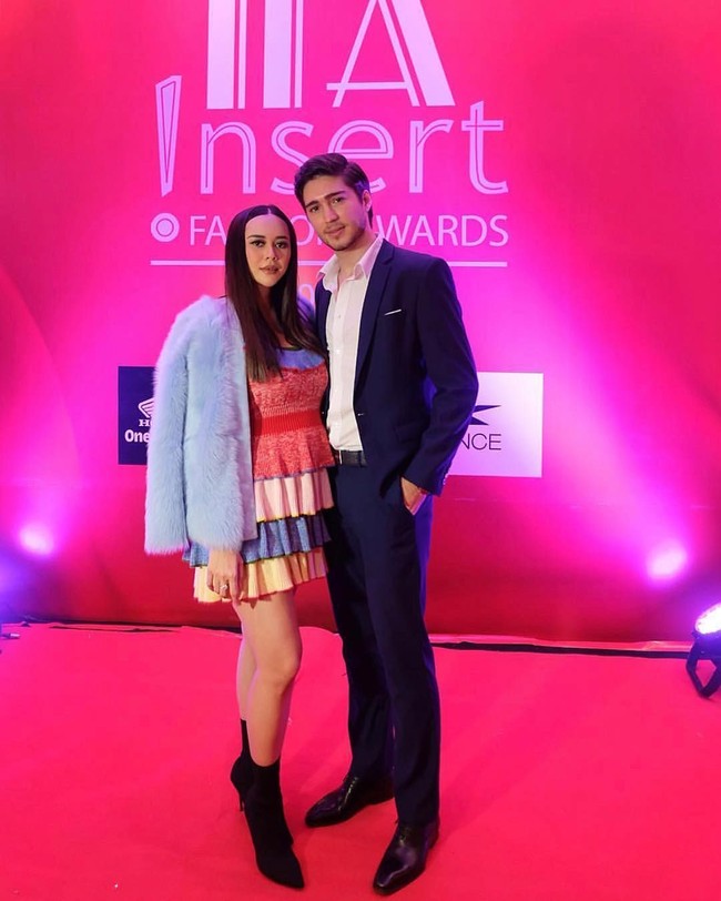 Sebuah portal berita mengabarkan kalau Aura Kasih menggugat cerai sang suami, Eryck Amaral. Namun setelah diklarifikasi Humas Pengadilan Agama Jakarta Selatan, kabar itu tidak benar dan pengajuan gugatan cerai belum terdaftar. Foto: Instagram @aurakasih