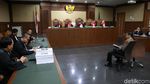 Dituntut 5 Tahun Penjara, Begini Ekspresi Idrus Marham