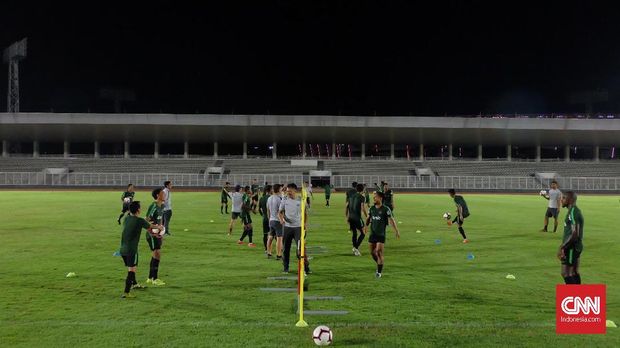 Timnas Indonesia saat melakukan uji coba lawan timnas Myanmar. (