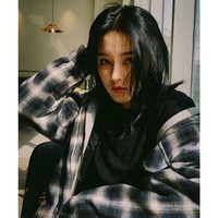 Namun terungkap bahwa itu hanyalah asumsi belaka netizen. Agensi Momoland telah memberi klarifikasi bahwa Nancy tidak pernah mengganti nama Koreanya. MLD Entertainment menjelaskan Geuroo merupakan nama panggilan. Foto: Instagram/@mld_official, @momoland_official