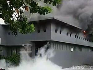Ruang Insinerator RSUD dr Iskak Tulungagung Terbakar