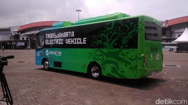 Bus Listrik TransJ