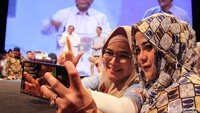 Selain anak muda, Prabowo tak menutup kemungkinan mengangkat menteri senior. Namun, menteri senior itu harus memenuhi beberapa kualifikasi.