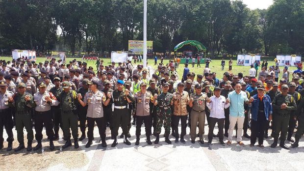 Simulasi personel gabungan/
