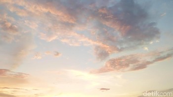 Hasil kamera belakang di outdoor dengan AI dan HDR aktif. Foto: Viany Sahita/detikINET