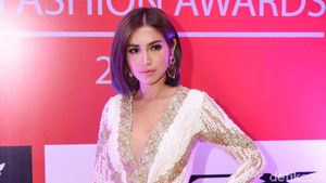 Gaya Seksi Jessica Iskandar di Insert Fashion Awards 2019