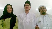 Ia pun berganti nama menjadi Yusuf Iman di tahun 2008 akhir itu. Dok. detikHOT