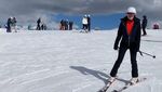 Foto: Gaya Luna Maya Main Ski di Prancis, Boleh Juga!