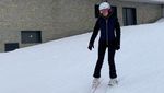 Foto: Gaya Luna Maya Main Ski di Prancis, Boleh Juga!