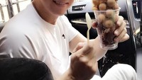 Donnie Yen merupakan aktor asal Hong Kong, ia juga terkenal menguasai ilmu bela diri wushu dan beberapa seni bela diri lainnya. Donnie sendiri mulai dikenal luas, setelah ia membintangi film Ip Man sejak tahun 2008. Foto: Instagram @donnieyenofficial