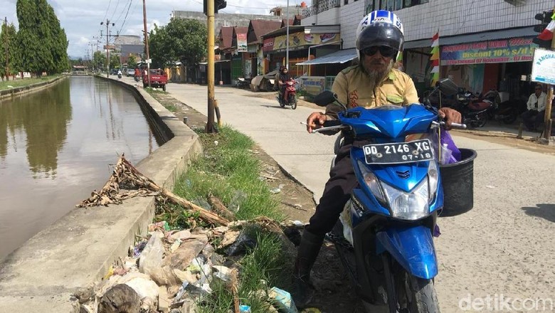 Di Pelosok Sulawesi Barat Ada Pengemis Tajir Ngemis Naik Motor Di Pelosok Sulawesi Barat Ada Pengemis Tajir Ngemis Naik Motor
