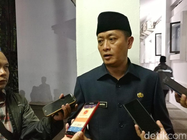 Pemkot Bandung Minta Kepastian Jalur LRT dari Tegalluar ke Kota Pemkot Bandung Minta Kepastian Jalur LRT dari Tegalluar ke Kota