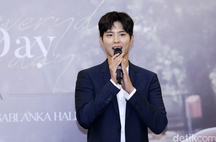 Park Bo Gum saat ditemui di kawasan Kasablanka.