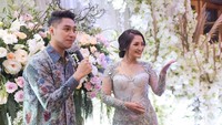 Siti Badriah resmi menggelar lamaran dengan sang kekasih Krisjiana, Kamis (21/3) di kediamannya di kawasan Kembang Kencur, Pejaten, Jakarta Selatan. (dok. Vamos never ending story)