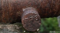 Berdasarkan ukiran di meriam tersebut tertulis salah satu meriam dibuat sekitar tahun 1778.