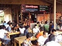 Bisa Ngopi Murah Meriah di Kedai Kopi yang Nyaman Ini