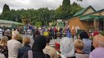 Penampakan Rantai Manusia Warga New Zealand Saat Salat Jumat