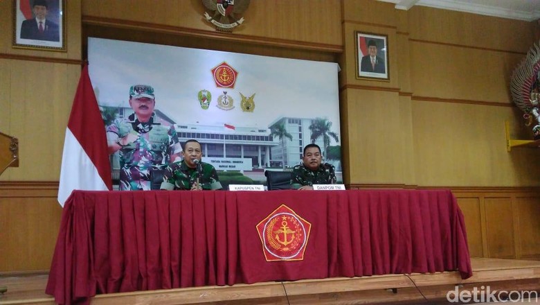 TNI: Mobil Berpelat TNI yang Dipakai Acara Prabowo Milik Purnawirawan TNI: Mobil Berpelat TNI yang Dipakai Acara Prabowo Milik Purnawirawan