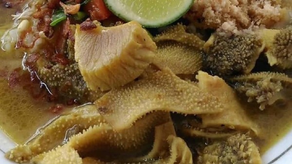 Jumat Makin Nikmat dengan Sarapan Soto Babat yang Enak Mantap