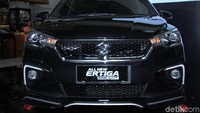 Dari hitungan detikcom, setidaknya ada 10-11 komponen baru yang ditambahkan pada Ertiga Sporty.