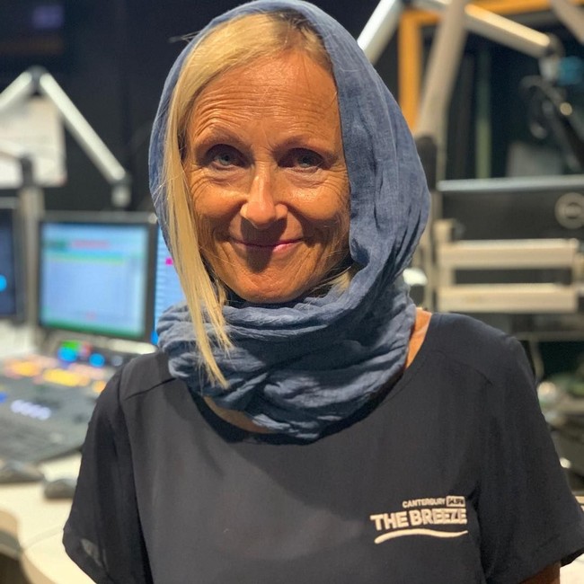 Sebagai bentuk dukungan dan solidaritas, sejumlah wanita di New Zealand kompak memakai kerudung pada Jumat (22/03/2019). Ajakan memakai kerudung ini viral di media sosial. Foto: Instagram