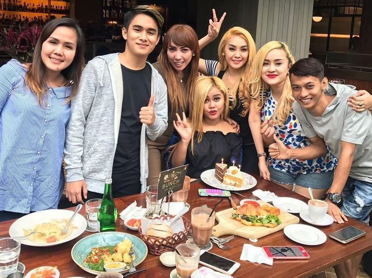 Lia Ladysta, Pedangdut yang Hobi Kumpul dan Makan Bareng Teman