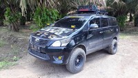 Bukan kaleng-kaleng, dengan modifikasi 4x4 dan ALTO style, tidak hanya berguna untuk menunjang kebutuhan sehari-hari. Foto: dok. Komunitas Innova Community