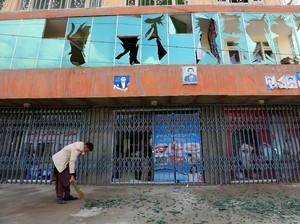 18 Orang Tewas dan 145 Terluka dalam Serangan Bom Taliban