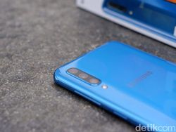 Unboxing Galaxy A50, Ponsel Fingerprint Dalam Layar Rp 4 Jutaan