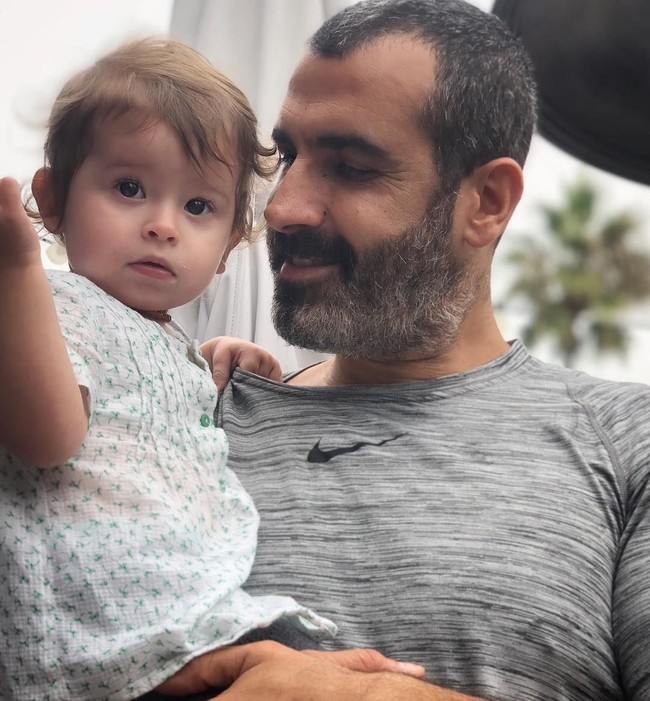 Jenna Jameson melahirkan seorang putri hasil hubungannya dengan tunangan, Lior Bitton. Foto: Instagram/@jennacantlose