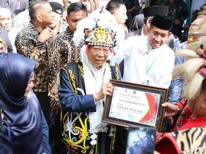 Maruf Amin Dapat Gelar Pemimpin Bijaksana dari Warga Dayak
