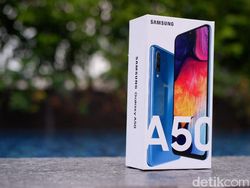Unboxing Galaxy A50, Ponsel Fingerprint Dalam Layar Rp 4 Jutaan