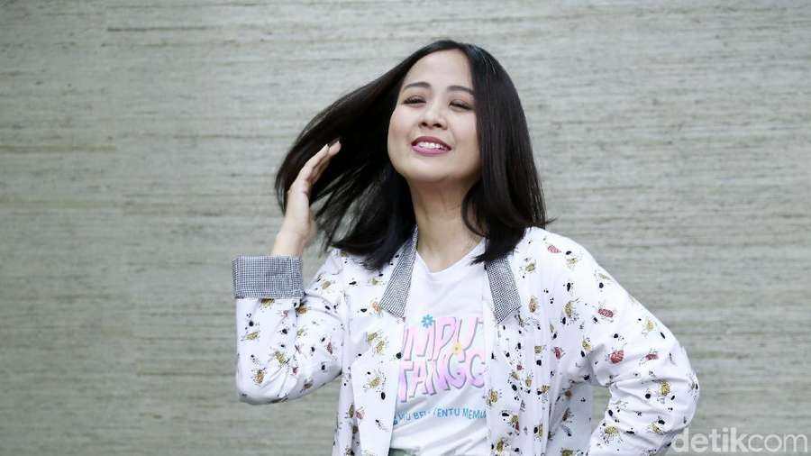 Be Happy! Lihat Astrid yang Lagi Bahagia Banget