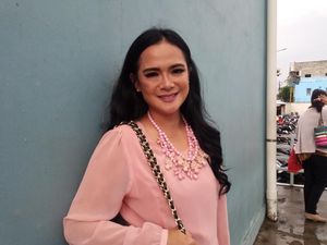 Kata Shezy Idris soal Vicky Prasetyo Siap Melamar Dirinya