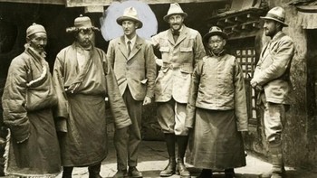 Pada Juni 1924, pendaki asal Britania Raya, George Mallory dan Andrew Irvine, hendak menjadi orang-orang pertama yang mencapai puncak Everest. Foto: Istimewa