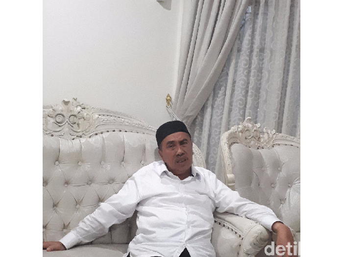 Gubernur Riau Syamsuar