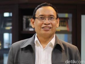 Tanggapi Situasi Politik Pascapemilu, Ini Imbauan Rektor Unair