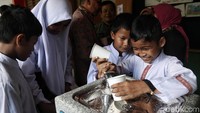 Fasilitas drinking fountain sudah terpasang di beberapa lokasi yaitu Masjid Al-Azhar, Museum Nasional, Khadijah Islamic School, Stasiun MRT Blok M dan Stasiun MRT Dukuh Atas.