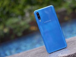 Unboxing Galaxy A50, Ponsel Fingerprint Dalam Layar Rp 4 Jutaan