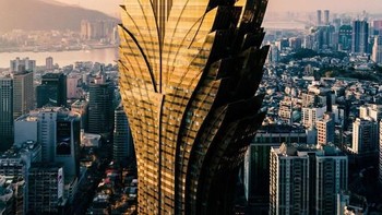 Posisi ke 3 kategori Architecture diraih Yā zhèn. Foto keunikan bangunan Hotel Grand Lisboa di Macau diabadikannya menggunakan Phantom 4 Pro. Foto: SkyPixel