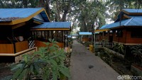 Taman Budaya Saruma wajib dikunjungi para wisatawan karena di sini ada banyak rumah adat dari berbagai daerah di Indonesia.