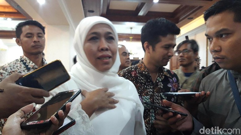 Khofifah Ngaku Namanya Sering Dicatut Untuk Hal-hal yang Tak Baik Khofifah Ngaku Namanya Sering Dicatut Untuk Hal-hal yang Tak Baik
