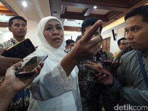 Saat Khofifah Jawab Tudingan Rommy soal Rekomendasi Pejabat Kemenag