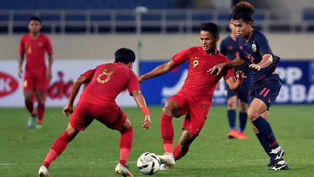 Timnas Indonesia U-23 kalah telak dari Thailand.