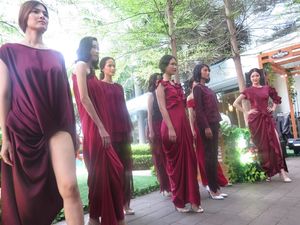 Uniknya Baju Bongkar Ulang di Koleksi Strongbow et Jeffry Tan