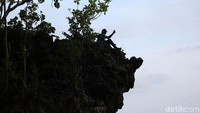 Tim detikcom menempuh perjalanan laut dari Pulau Bacan hingga sandar di Desa Lele, Pulau Mandioli, Kabupaten Halmahera  Selatan, Provinsi Maluku Utara (Danu Damarjati/detikcom)