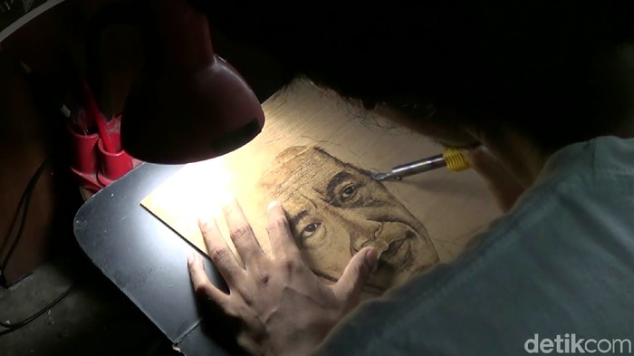 Mengunjungi Bengkel Kerja Siswoyo, Pelukis Patri Asal Kota Tegal